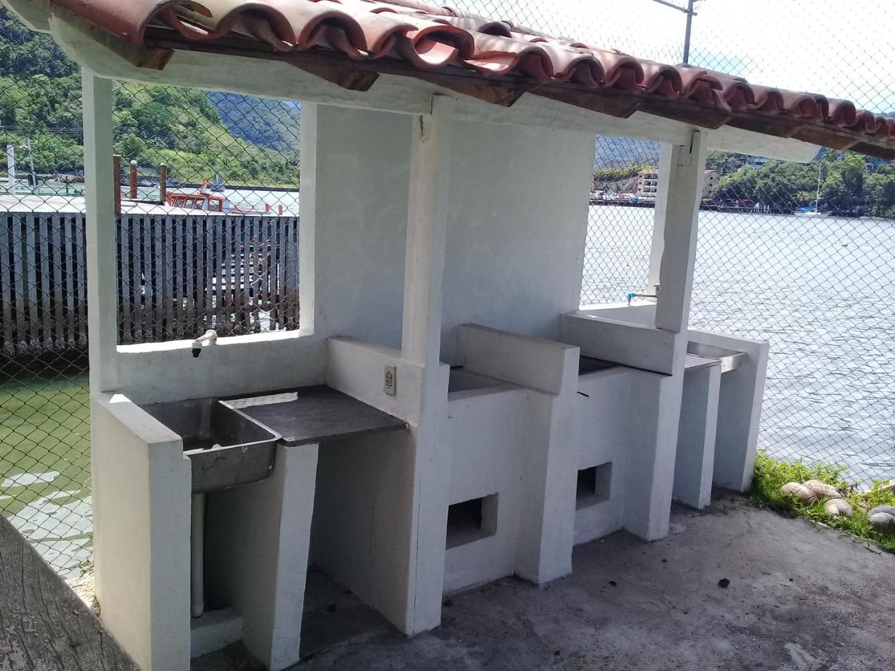 Angra Pier 99 Suites Angra dos Reis Ngoại thất bức ảnh